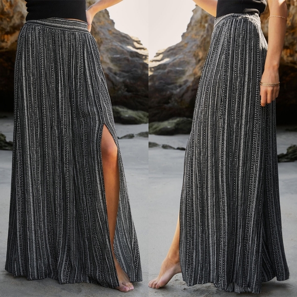 Diva Dash Slit Leg Trousers - Picture 2 of 5